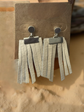 SHORT WHITE TASSEL EARRINGS